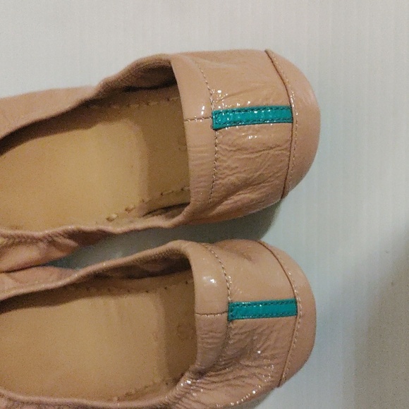 Tieks Biscotti Patent Leather Ballet Flats Size 8 - Picture 3 of 12